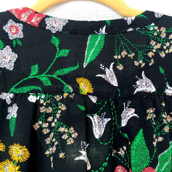 Old Navy women’s floral sleeveless black top, size L.Pit to pit 22”.New w/o tags - Picture 7 of 10